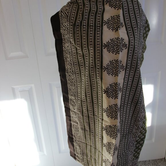 Green Block-print Dupatta - Picture 4 of 5